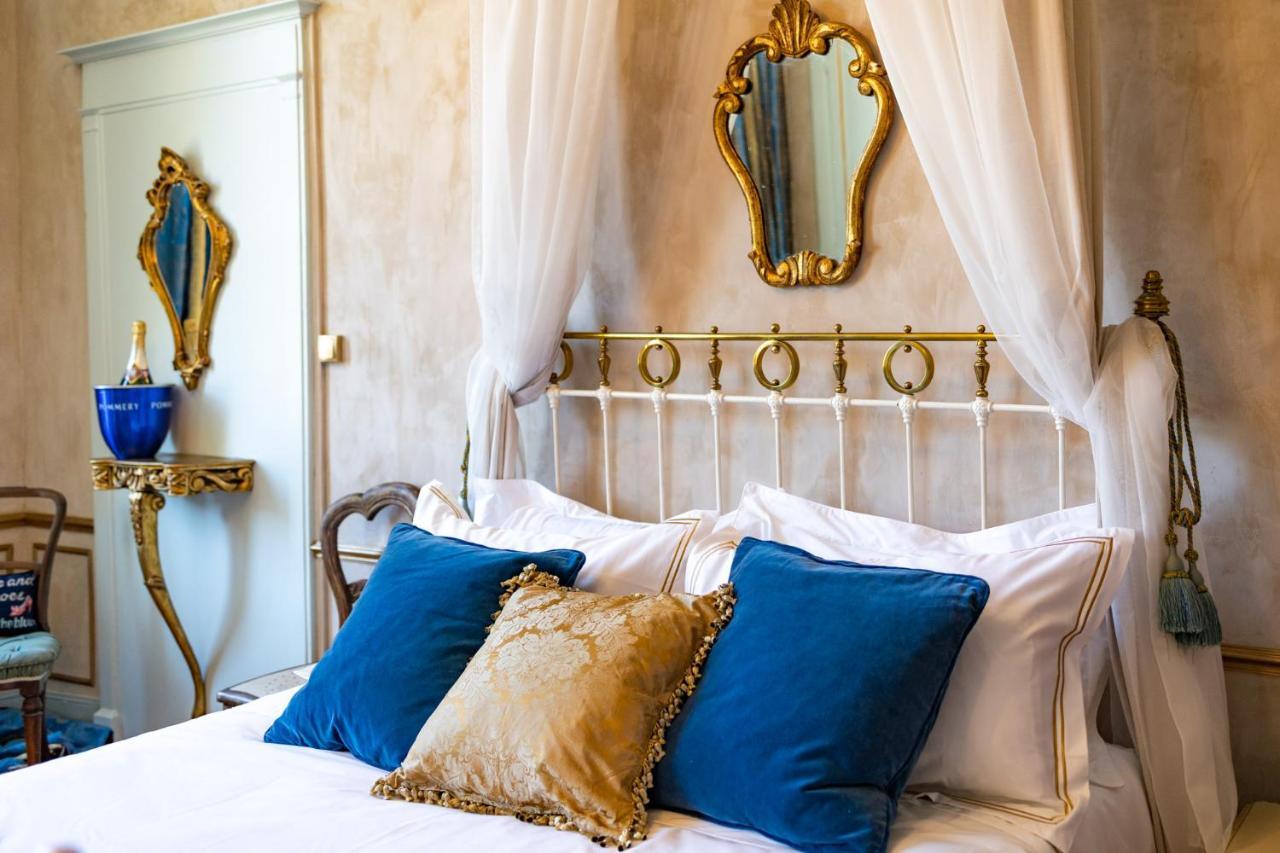 Champagne House - Elegance, Luxury And Charm Panzió Condom Kültér fotó